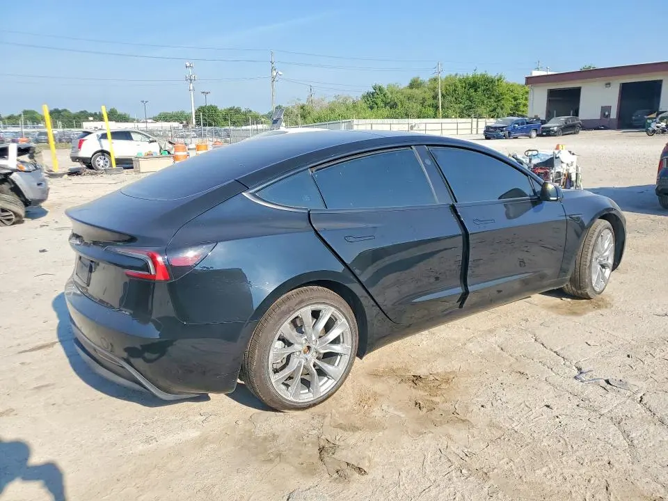 2024 TESLA MODEL 3   