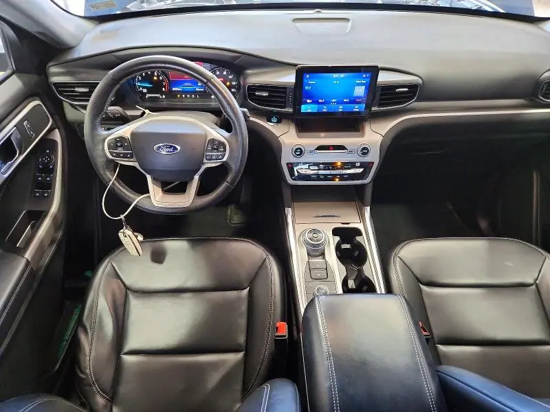 2021 FORD EXPLORER XLT  