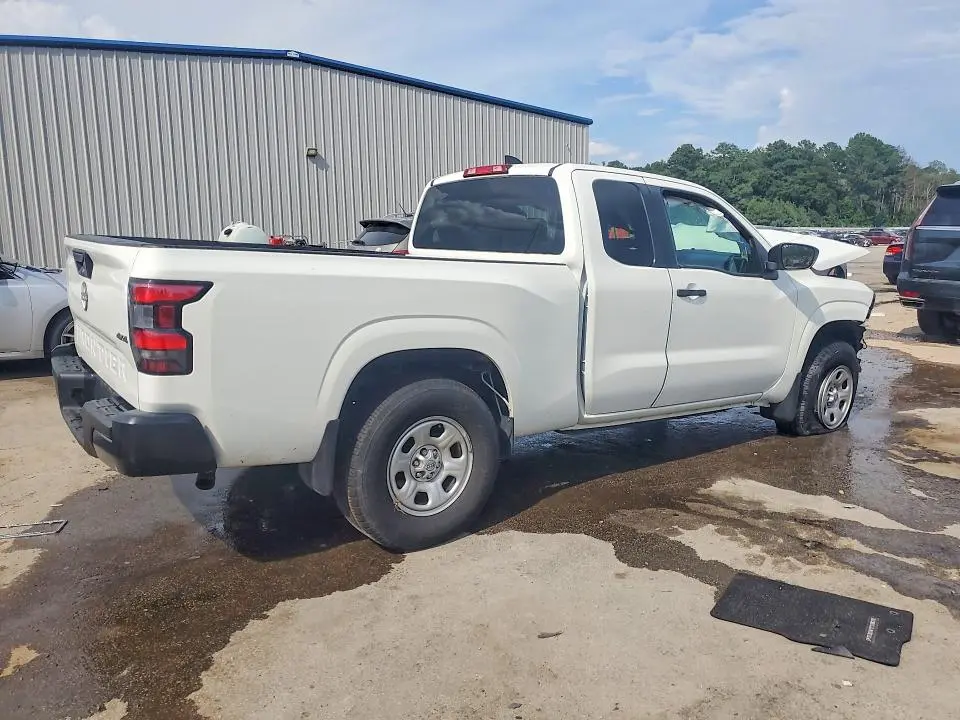 2023 NISSAN FRONTIER S  