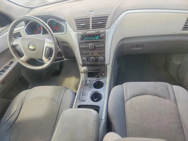 2011 CHEVROLET TRAVERSE LT  