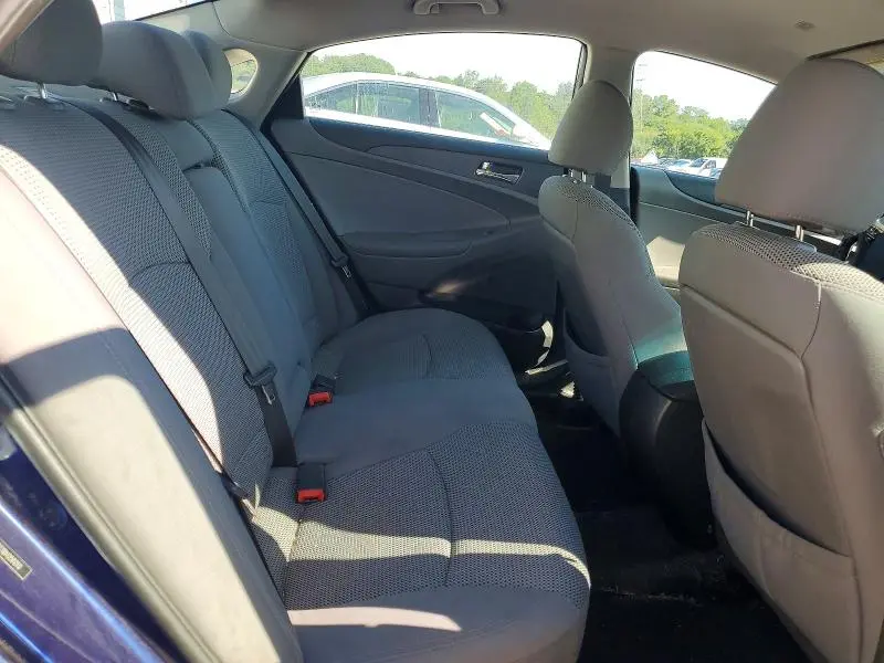 2011 HYUNDAI SONATA GLS  