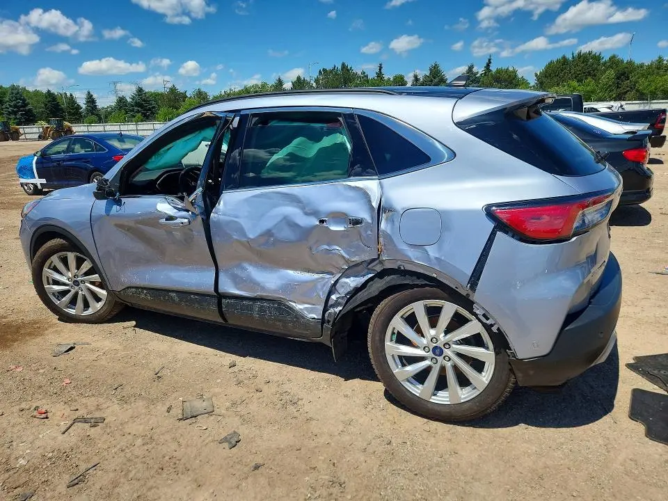 2022 FORD ESCAPE TITANIUM  