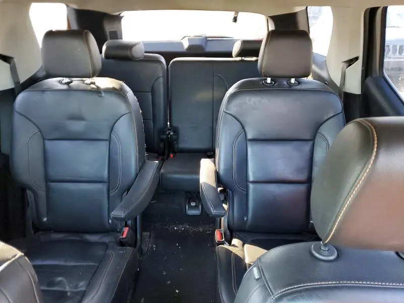 2020 CHEVROLET TRAVERSE LT  
