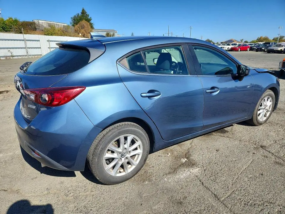 2016 MAZDA 3   