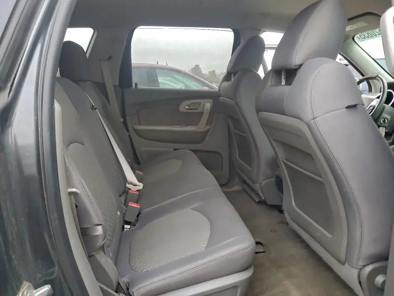 2012 CHEVROLET TRAVERSE LS  