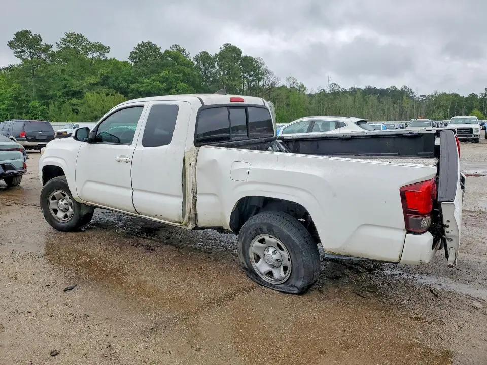 2019 TOYOTA TACOMA SR  