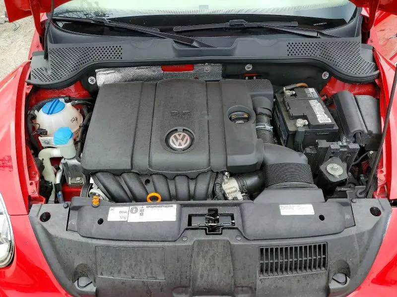 2013 VOLKSWAGEN BEETLE   