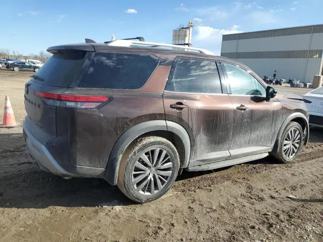 2022 NISSAN PATHFINDER SL  