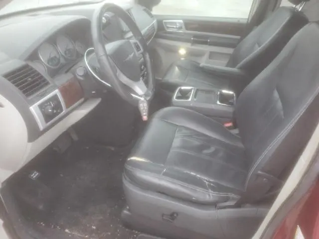 2010 CHRYSLER TOWN & COUNTRY TOURING PLUS  