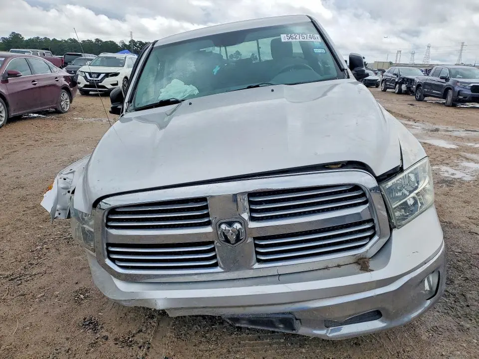 2014 RAM 1500 SLT  