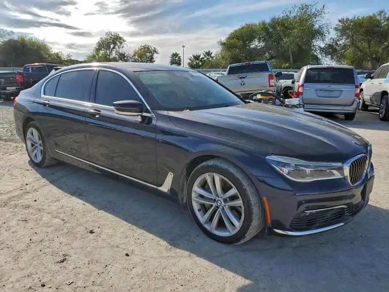 2018 BMW 750 I  