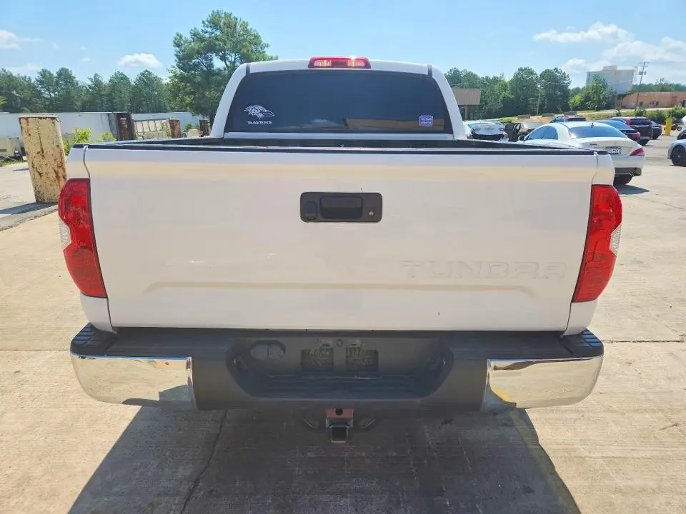 2019 TOYOTA TUNDRA CREWMAX SR5  
