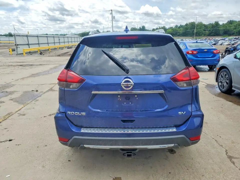 2017 NISSAN ROGUE SV  