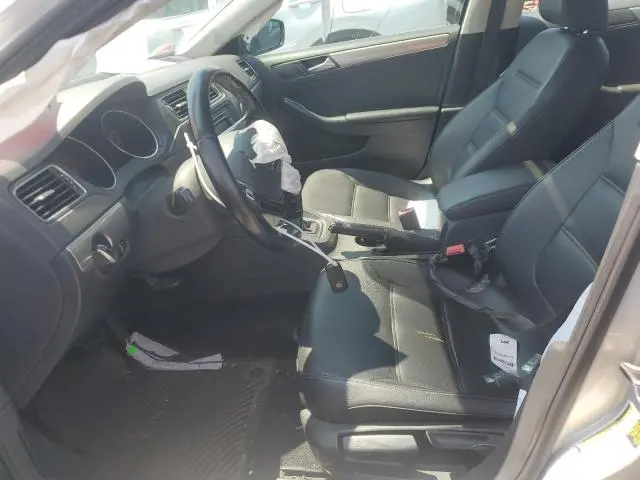2015 VOLKSWAGEN JETTA SE  