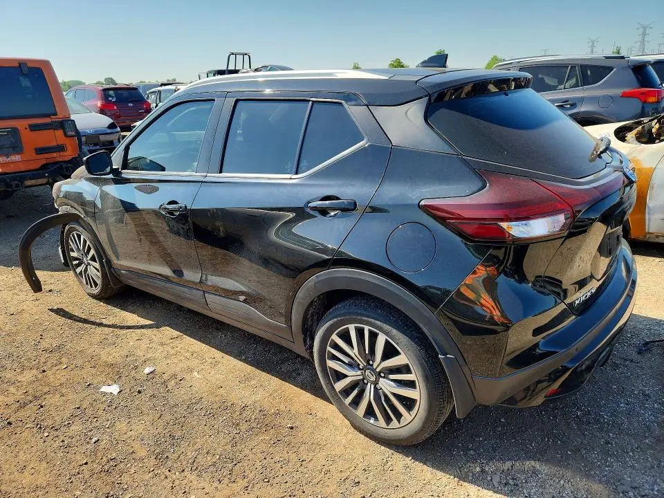 2021 NISSAN KICKS SV  