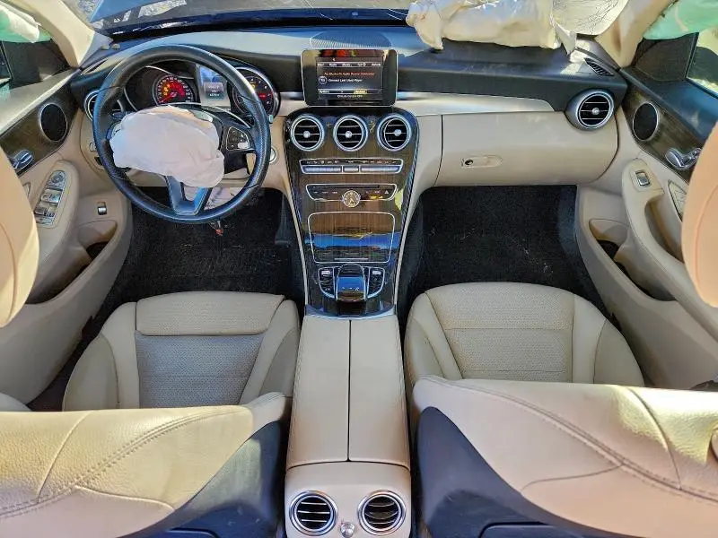 2016 MERCEDES-BENZ C 300  