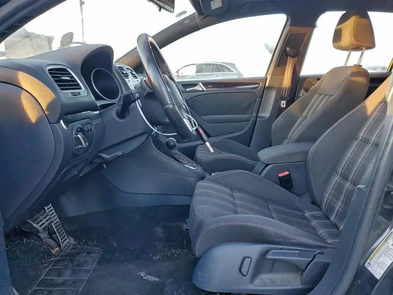 2013 VOLKSWAGEN GTI   