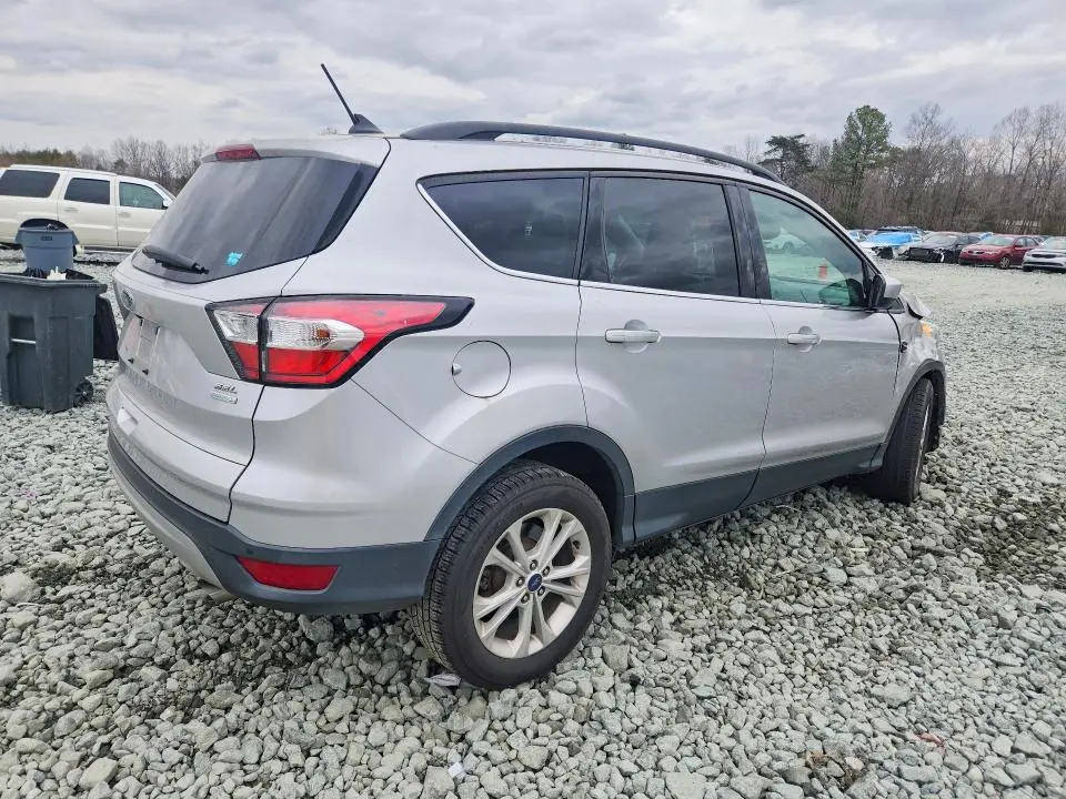 2018 FORD ESCAPE SEL  