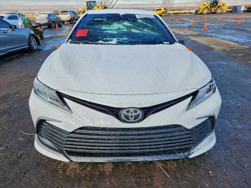 2021 TOYOTA CAMRY LE  