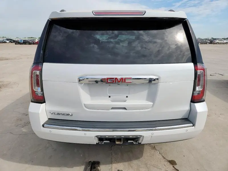 2019 GMC YUKON DENALI  