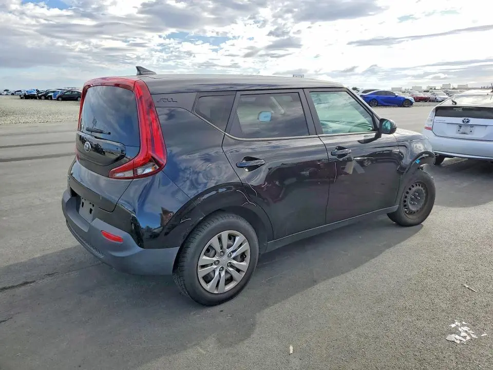 2021 KIA SOUL LX  