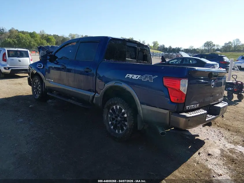 2017 NISSAN TITAN PRO-4X