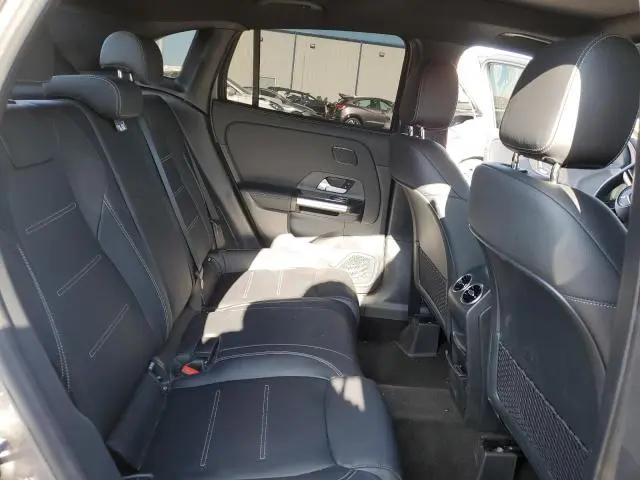 2025 MERCEDES-BENZ GLA 250