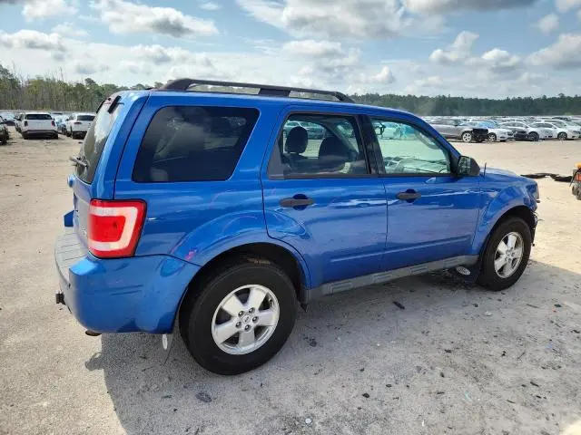 2011 FORD ESCAPE XLT  