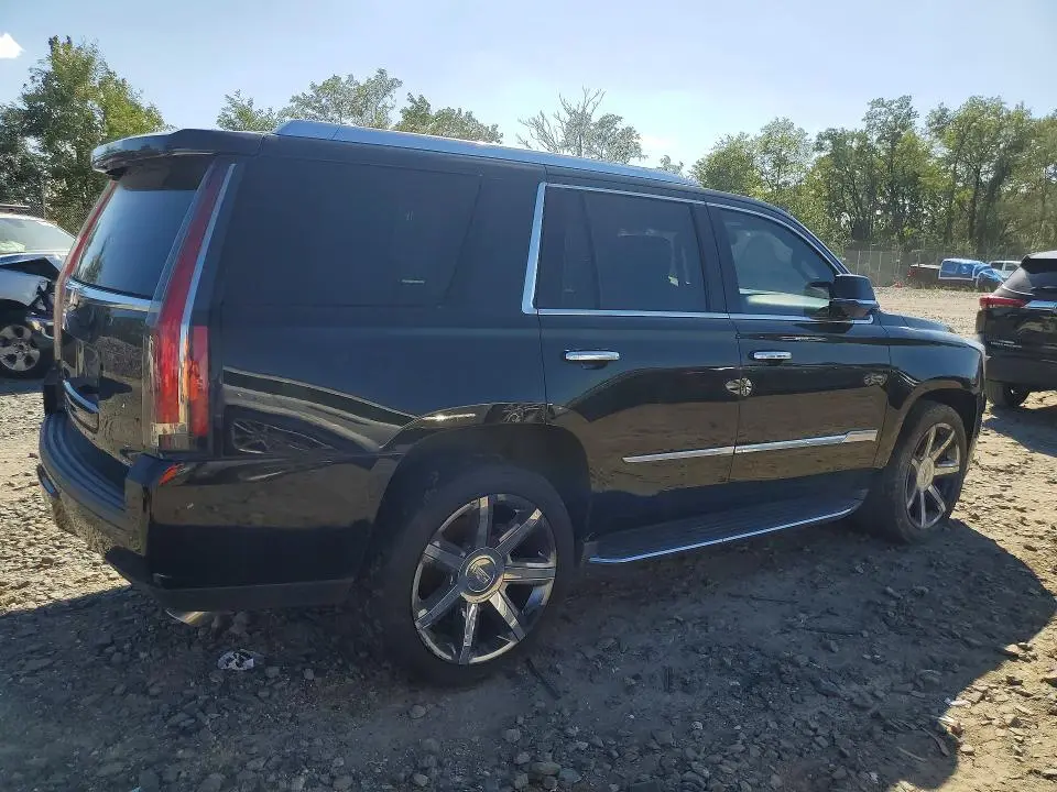 2016 CADILLAC ESCALADE LUXURY  