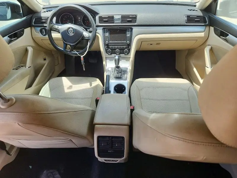 2019 VOLKSWAGEN PASSAT WOLFSBURG  