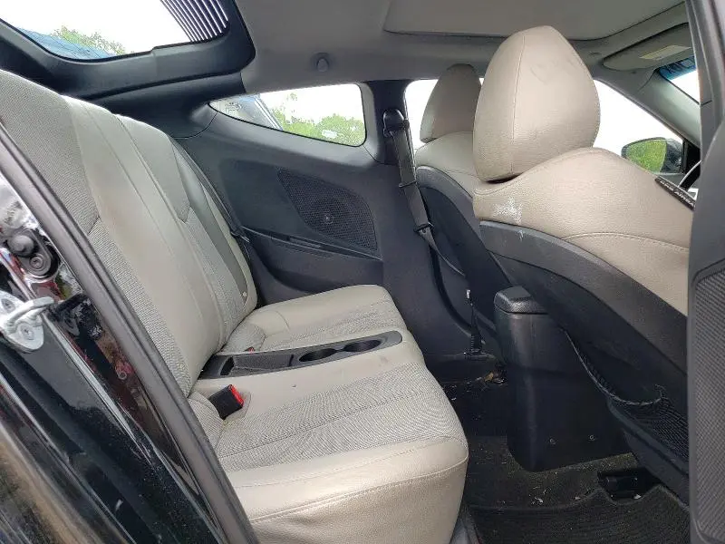 2013 HYUNDAI VELOSTER BASE  