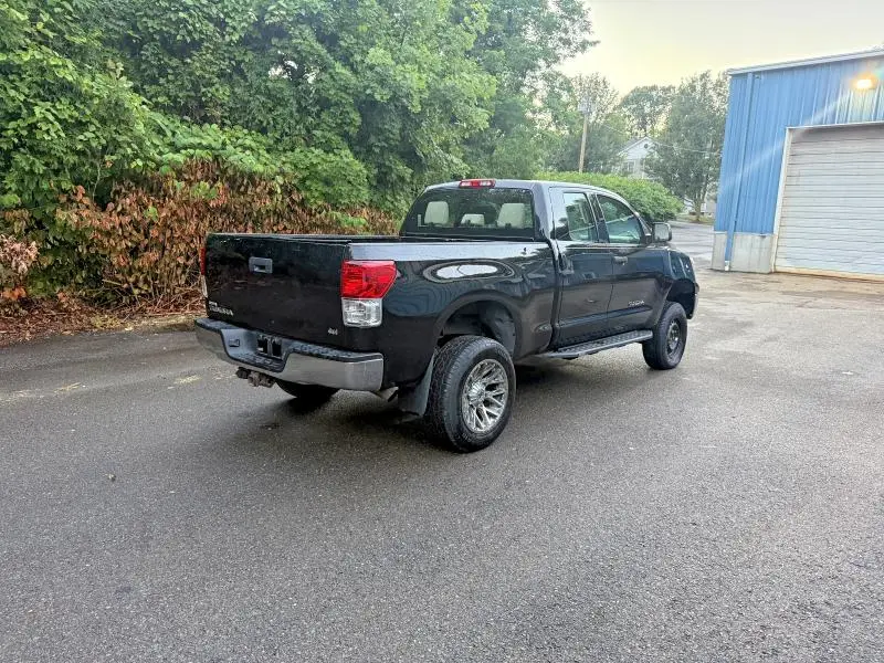 2011 TOYOTA TUNDRA DOUBLE CAB SR5  