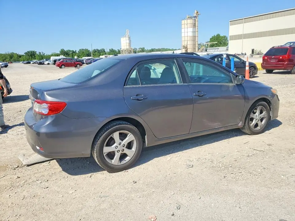 2013 TOYOTA COROLLA LE  