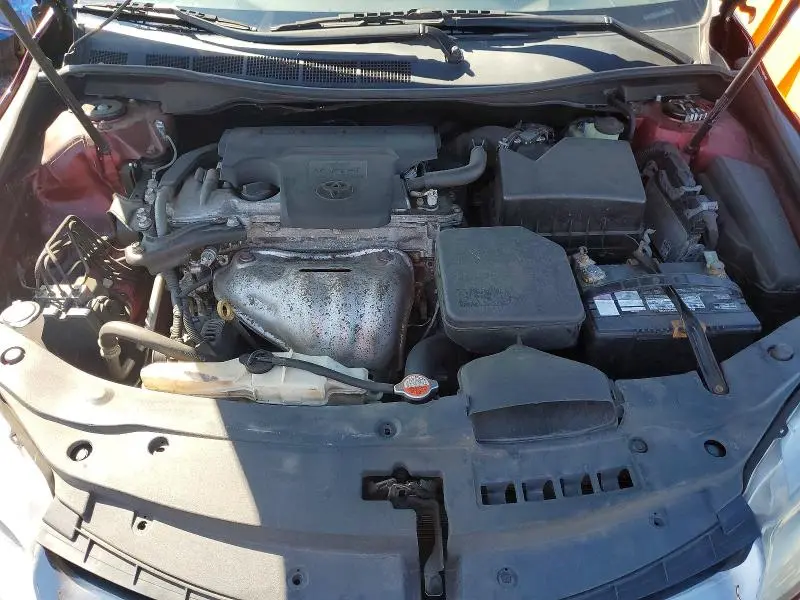 2016 TOYOTA CAMRY SE  