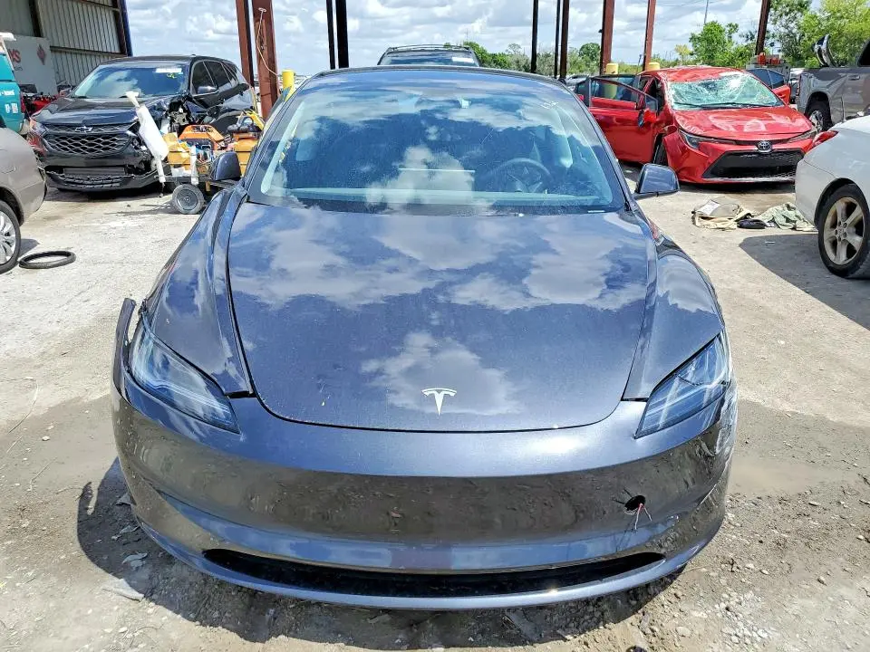 2025 TESLA MODEL 3   