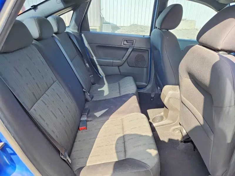2011 FORD FOCUS SE  