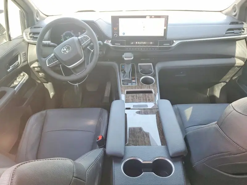2025 TOYOTA SIENNA PLATINUM 7-PASSENGER  