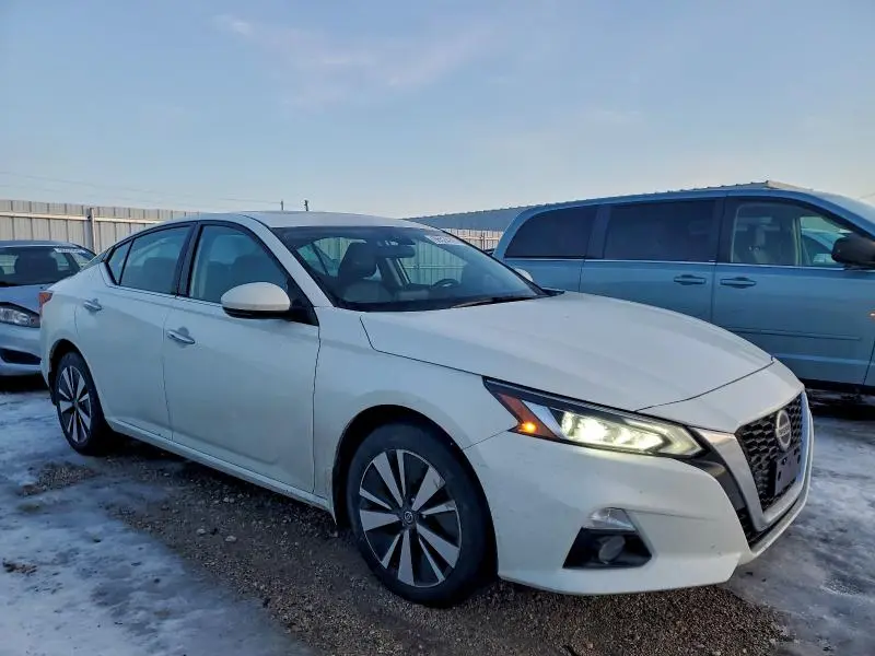 2021 NISSAN ALTIMA SL  