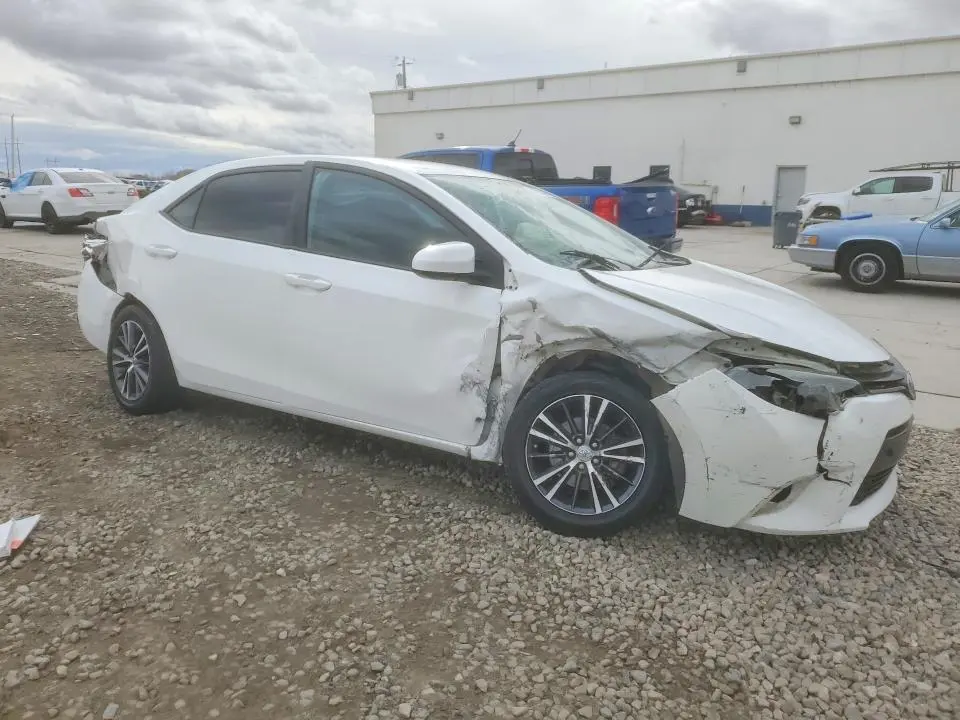 2016 TOYOTA COROLLA LE PLUS  