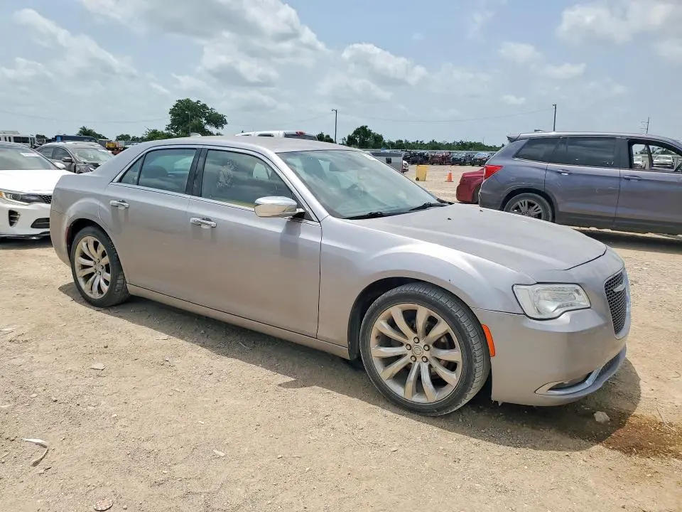 2018 CHRYSLER 300 LIMITED  