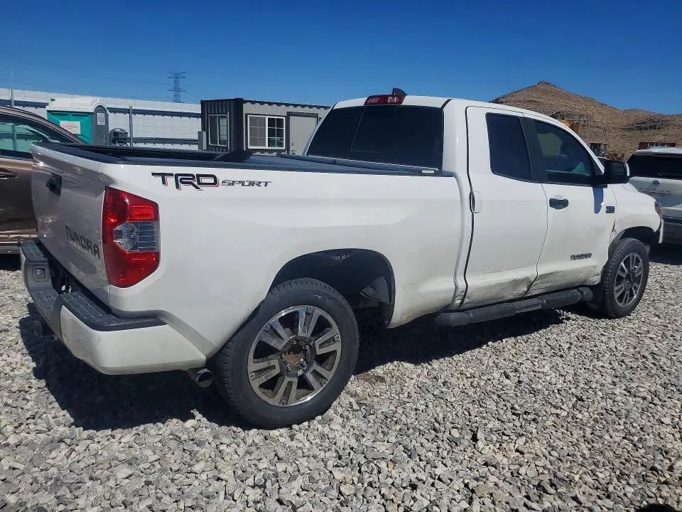 2020 TOYOTA TUNDRA SR5  