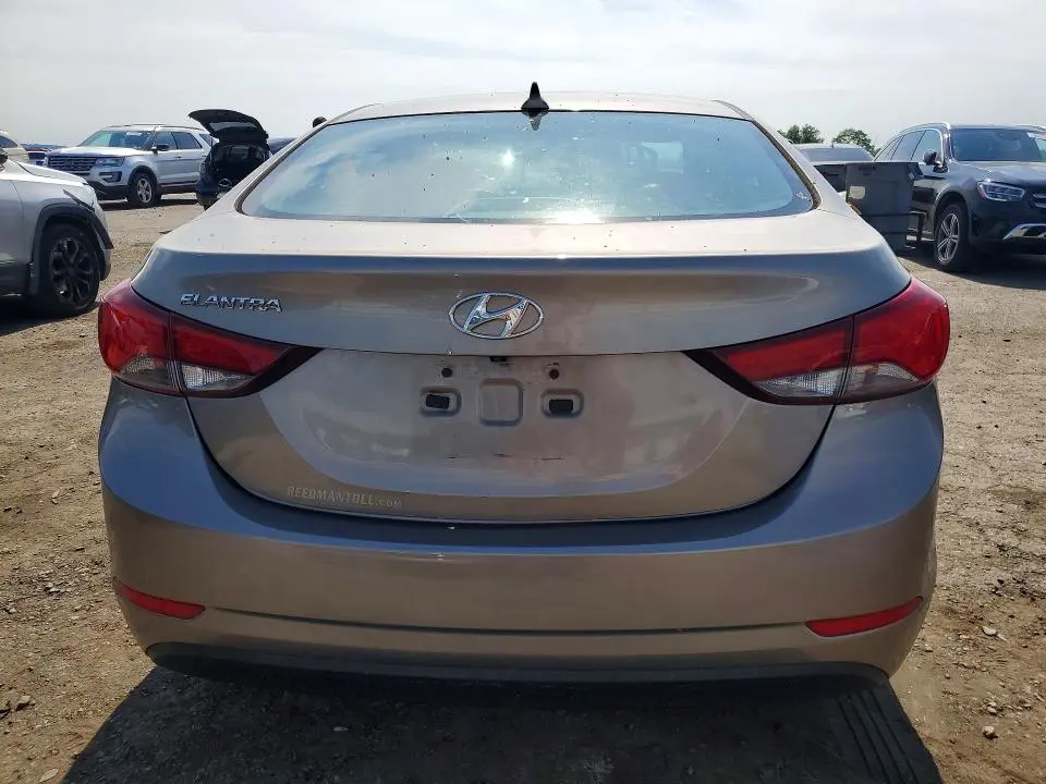 2015 HYUNDAI ELANTRA SE  