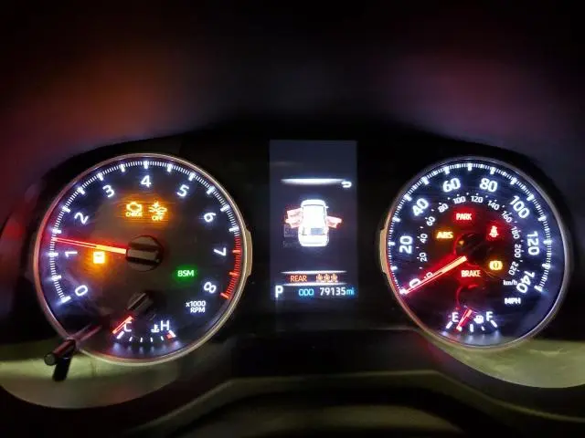 2020 TOYOTA RAV4 XLE  