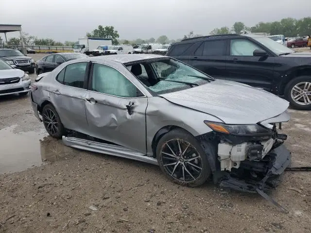 2021 TOYOTA CAMRY SE  