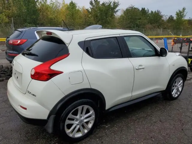 2011 NISSAN JUKE S