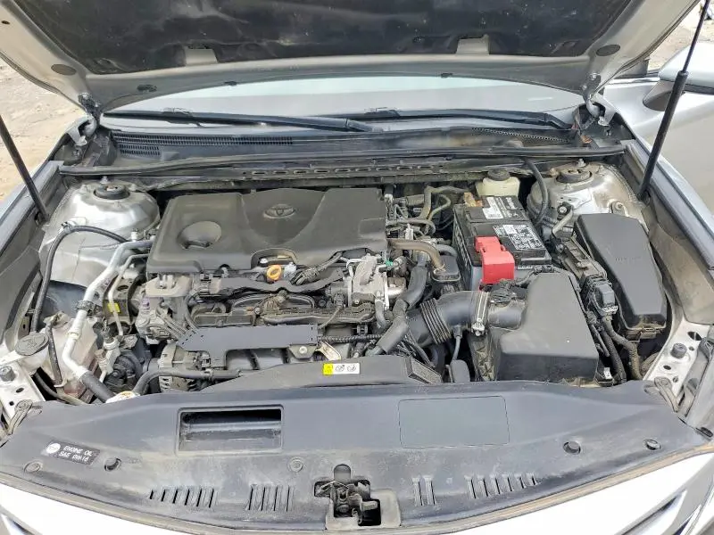 2018 TOYOTA CAMRY SE  