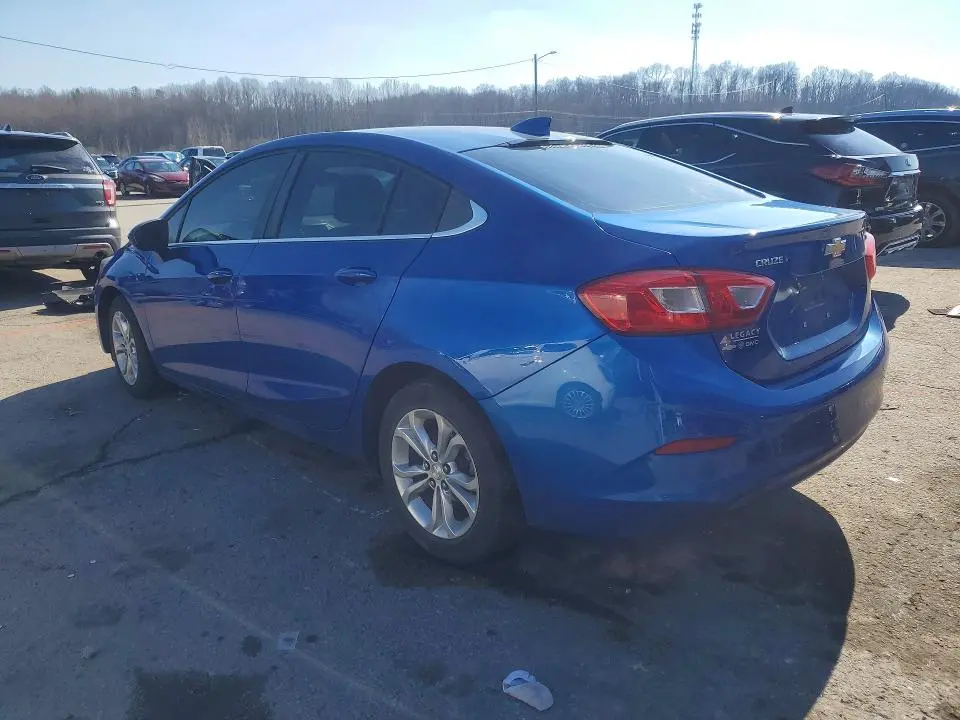 2019 CHEVROLET CRUZE LT  