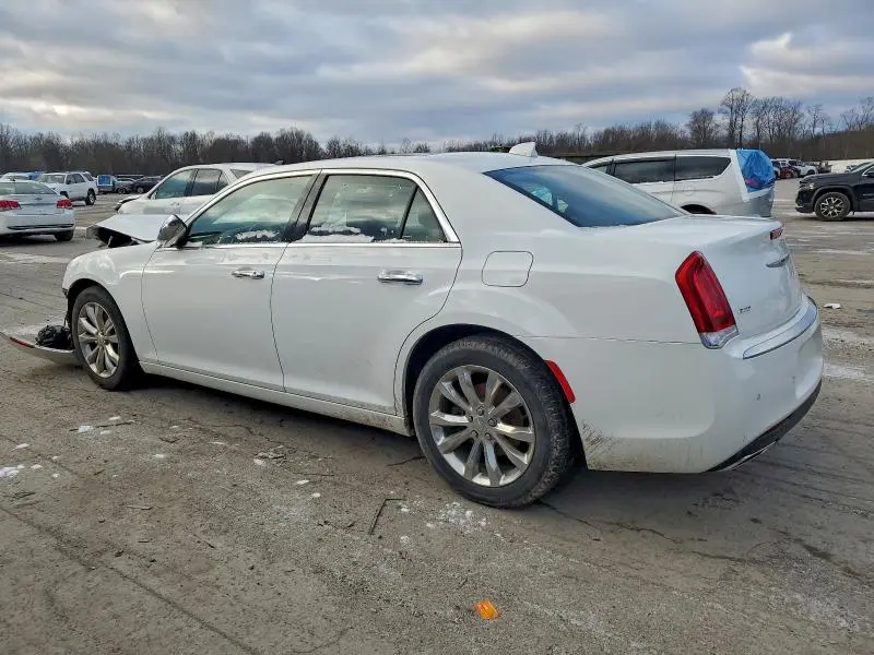 2019 CHRYSLER 300 LIMITED  