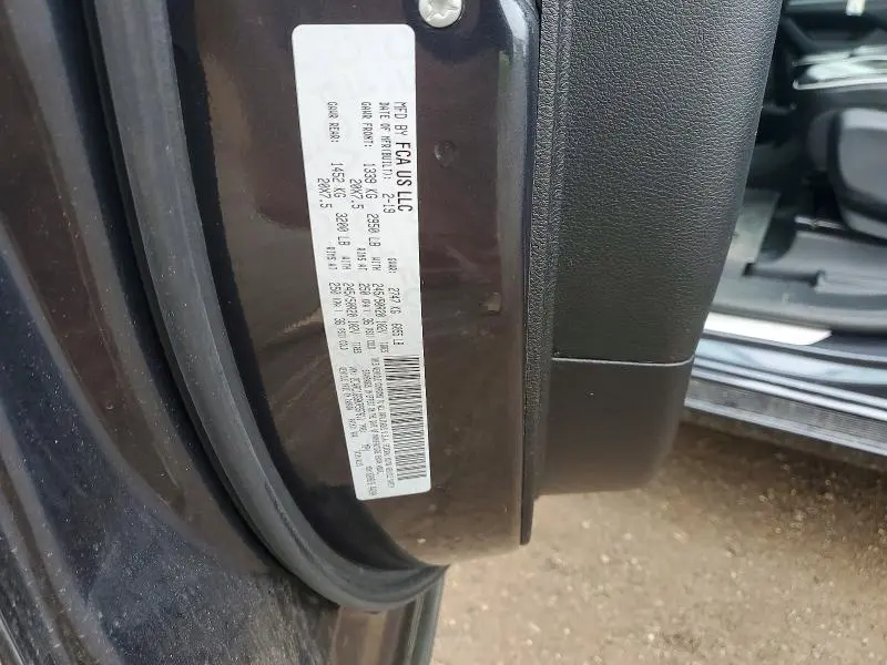 2019 CHRYSLER PACIFICA LIMITED  