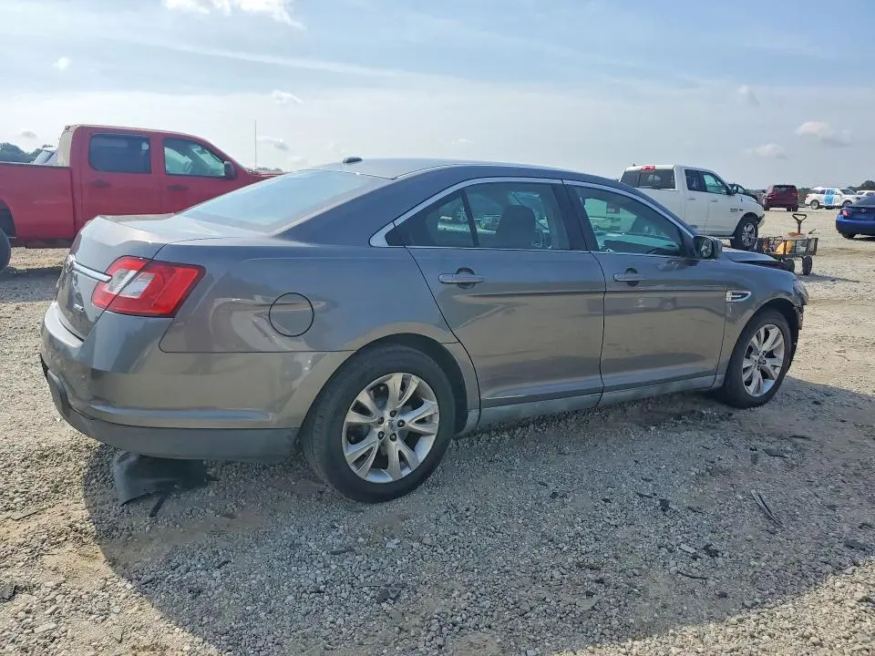 2011 FORD TAURUS SEL  